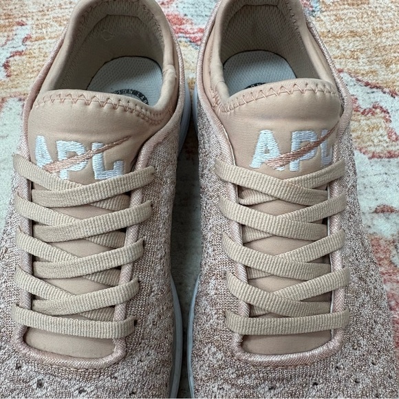 APL Athletic Propulsion Labs Techloom Phantom Rose Gold/Pink Women’s Shoe Size 7 - Picture 5 of 13